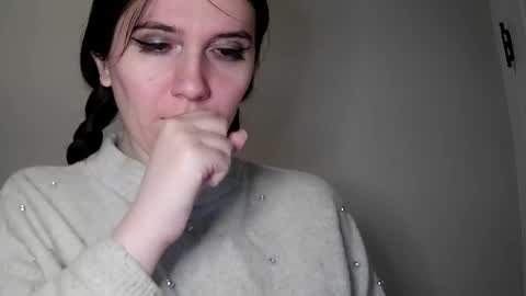 Isabella online show from 01.30.25