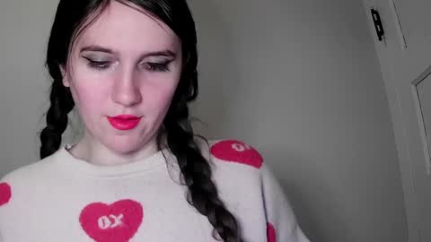 Isabella online show from 02.06.25