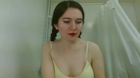 Isabella online show from 04.19.26