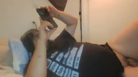 Snapshot of bigboybigbutt69 chatting on 02.18.25 bigboybigbutt69 online show from 02.18.25