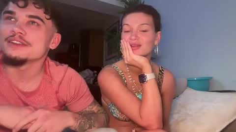 Josh 26  Lucy 24  Katie 23 online show from 04.04.26