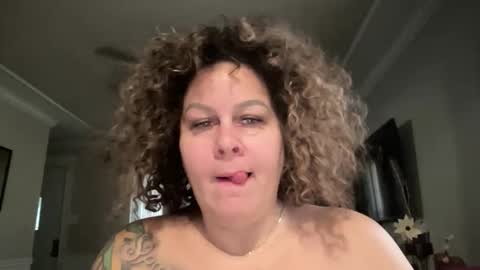 Snapshot of bigbreastsabrina chatting on 03.02.26 BIG BREAST SABRINA online show from 03.02.26