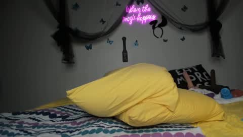 Snapshot of bigbuttsarena chatting on 02.02.25 bigbuttsarena online show from 02.02.25