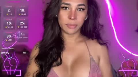 queen amanda online show from 12.21.25