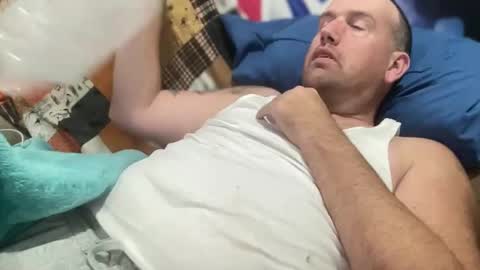 bigcocksuckingslut online show from 11.04.25