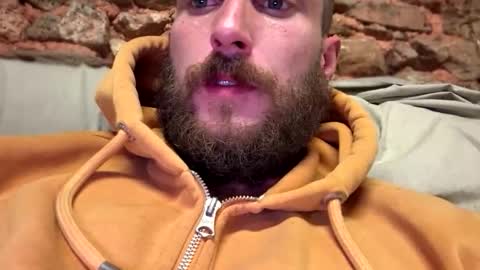 Snapshot of bigdick686268 chatting on 10.11.25 Pac Man Sex online show from 10.11.25