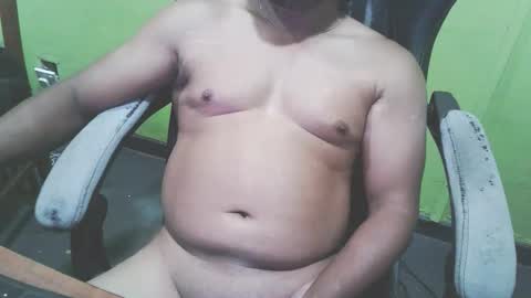 Snapshot of bigdickguyaux chatting on 12.14.25 bigdickguyaux online show from 12.14.25