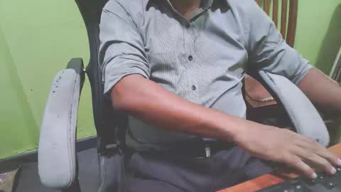 Snapshot of bigdickguyaux chatting on 02.25.26 bigdickguyaux online show from 02.25.26