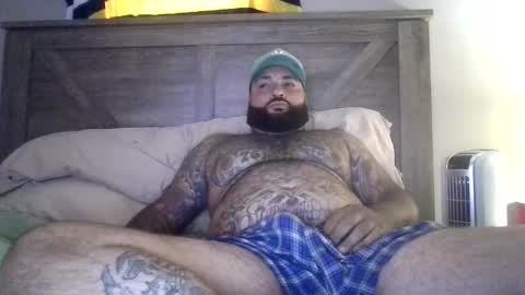 Snapshot of bigdickrican94 chatting on 10.04.25 bigdickrican94 online show from 10.04.25