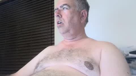 Snapshot of bigdylan17 chatting on 10.02.25 Dylan 56 Taleah 53 online show from 10.02.25