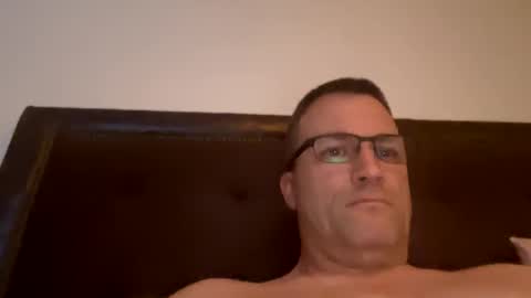 Snapshot of bigger22332233 chatting on 01.10.25 bigger22332233 online show from 01.10.25