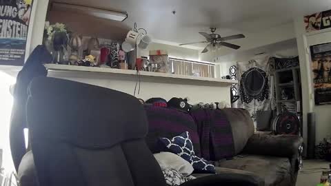 biggerisbetter21 online show from 02.17.25