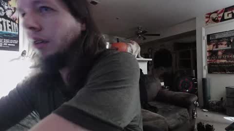 biggerisbetter21 online show from 10.31.25