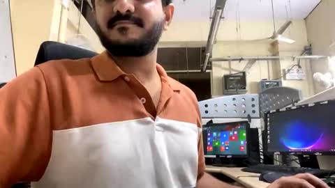 bighandsomesatisfy online show from 12.02.25