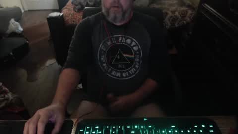 bighugmugg online show from 10.31.25