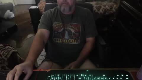 bighugmugg online show from 11.17.25