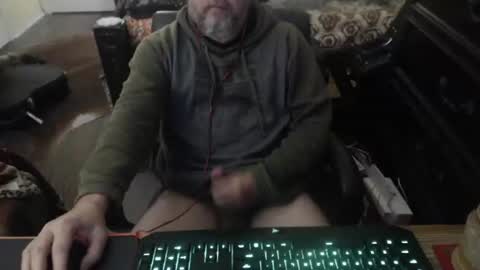 Snapshot of bighugmugg chatting on 03.08.26 bighugmugg online show from 03.08.26