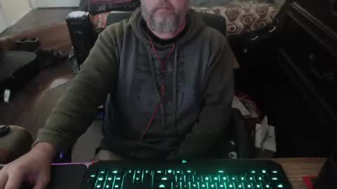 Snapshot of bighugmugg chatting on 03.23.26 bighugmugg online show from 03.23.26
