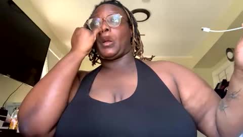 Snapshot of bigkittyraven chatting on 02.24.26 bigkittyraven online show from 02.24.26