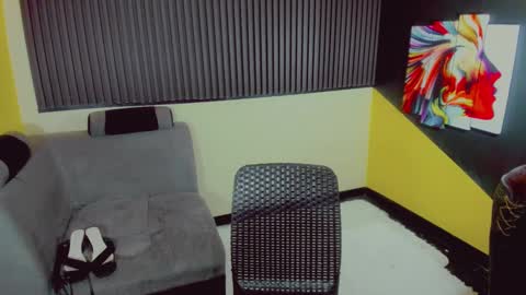 Snapshot of bigmouth_agna chatting on 01.08.25 kiaaannaaaa online show from 01.08.25