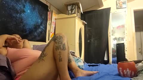 Snapshot of bigolemini chatting on 02.28.25 the Mini mami online show from 02.28.25