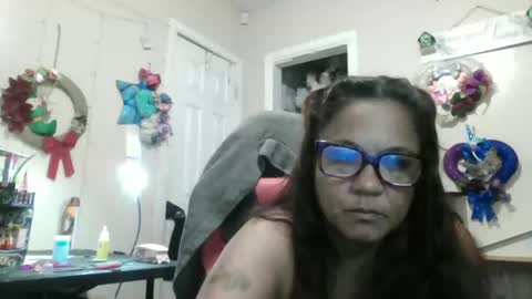 Snapshot of bigolemini chatting on 09.14.25 the Mini mami online show from 09.14.25