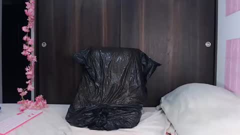 laura online show from 12.09.24