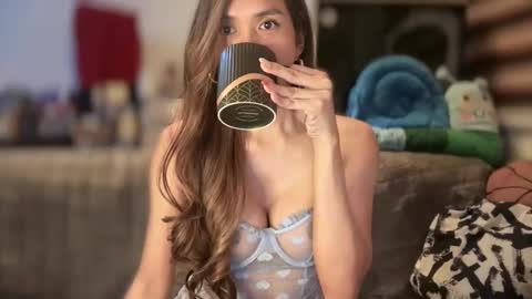 Yna     online show from 01.16.25