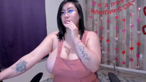 Snapshot of bigt3ti chatting on 02.09.25 Nubia online show from 02.09.25