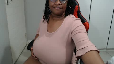 Lona online show from 07.01.26