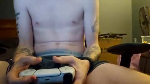 Snapshot of bigwhited2115 chatting on 12.25.24 Onlyfans redheadedwhitedick online show from 12.25.24