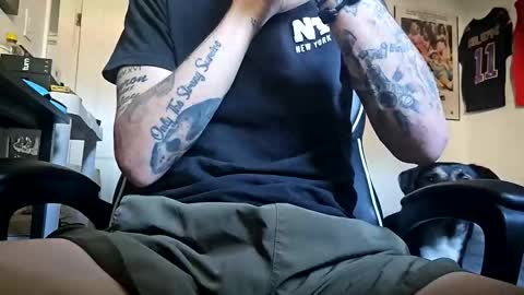 Snapshot of bigwhited2115 chatting on 11.01.25 Onlyfans redheadedwhitedick online show from 11.01.25