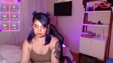 biigbooty_ online show from 12.31.24