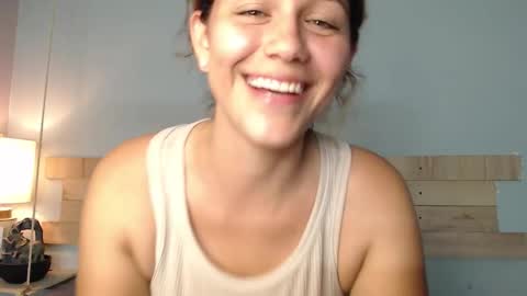 Snapshot of biki_sensual chatting on 10.16.25 hi soy natural girl biki online show from 10.16.25