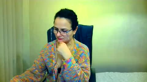 DOM NIKA online show from 01.16.25