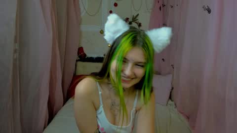 Snapshot of billie_moon_ chatting on 01.06.25 Billie online show from 01.06.25