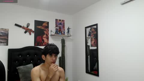 Snapshot of billy_wild chatting on 05.12.26 billy wild online show from 05.12.26