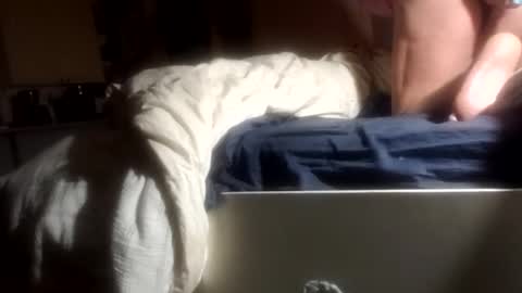 Snapshot of billybottomboi6669 chatting on 04.15.26 billybottomboi6669 online show from 04.15.26