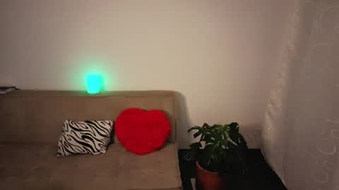MIA  NINA online show from 07.05.26
