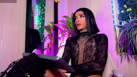  ..  .. online show from 10.20.25