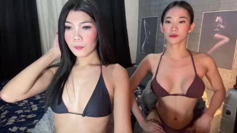 Snapshot of bitch_destroyer chatting on 05.22.26 EVA online show from 05.22.26