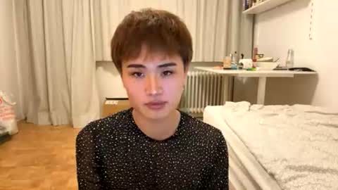 Snapshot of bitchie_bitch chatting on 06.13.26 Lou online show from 06.13.26