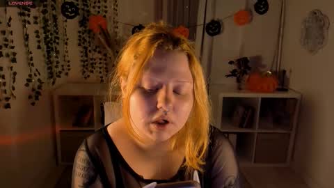 Snapshot of bitchofsun chatting on 10.26.25 Nana online show from 10.26.25