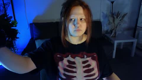 Snapshot of bitchofsun chatting on 02.04.26 Nana online show from 02.04.26