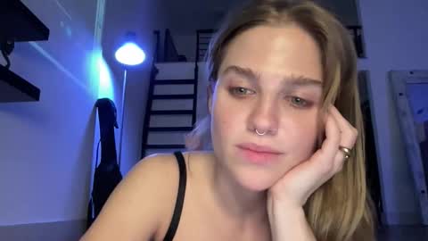 bitemebitcch online show from 02.15.26