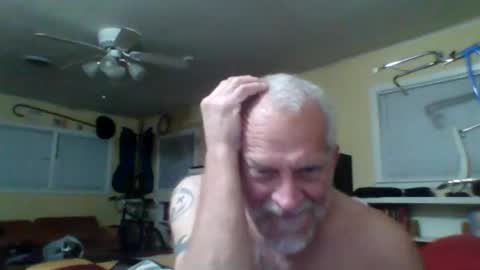 Snapshot of bitexan69 chatting on 10.22.25 bitexan69 online show from 10.22.25