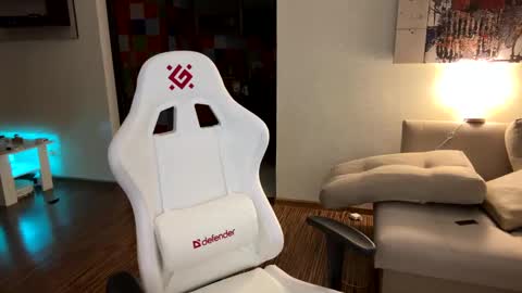 Ann Braslowsky online show from 01.17.25