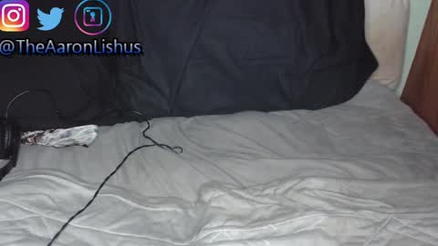 Snapshot of bizarre99 chatting on 01.10.25 bizarre99 online show from 01.10.25