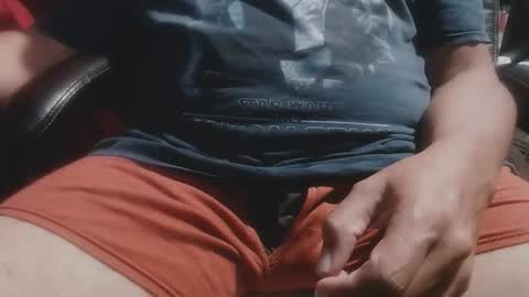 Snapshot of bjlonely7 chatting on 12.23.25 bjlonely7 online show from 12.23.25