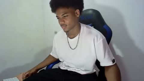 tu morenito online show from 09.10.25